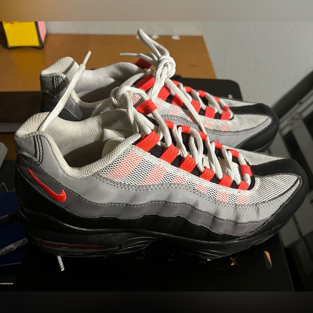 2018
Air Max 95 GS 'Solar Red